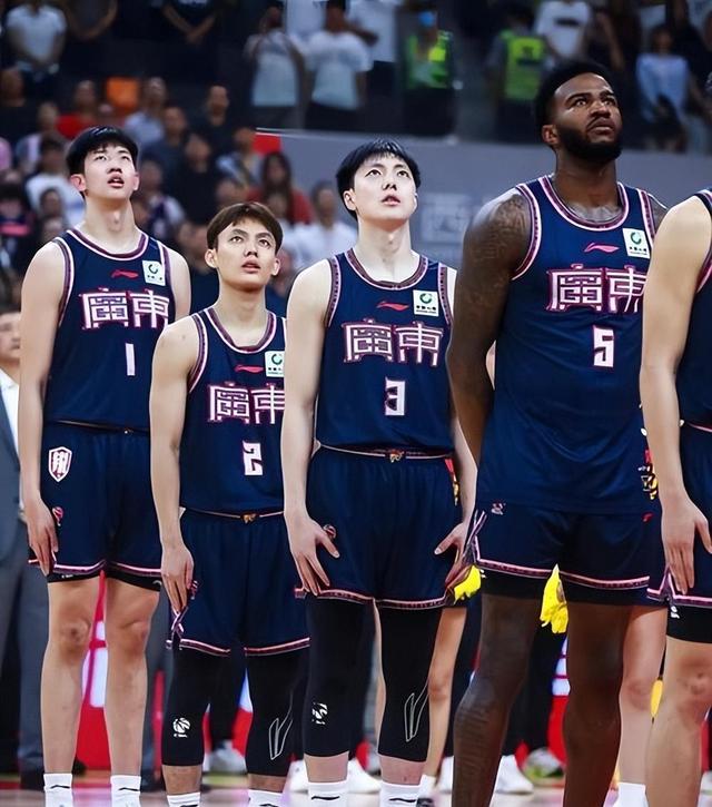 九游体育官方-末节崩盘现象：CBA球队体能分配问题的简单介绍