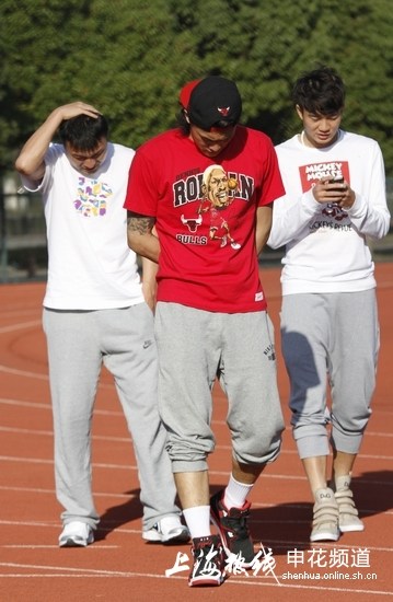 九游体育-球员罢训抗议管理层，更衣室矛盾升级的简单介绍