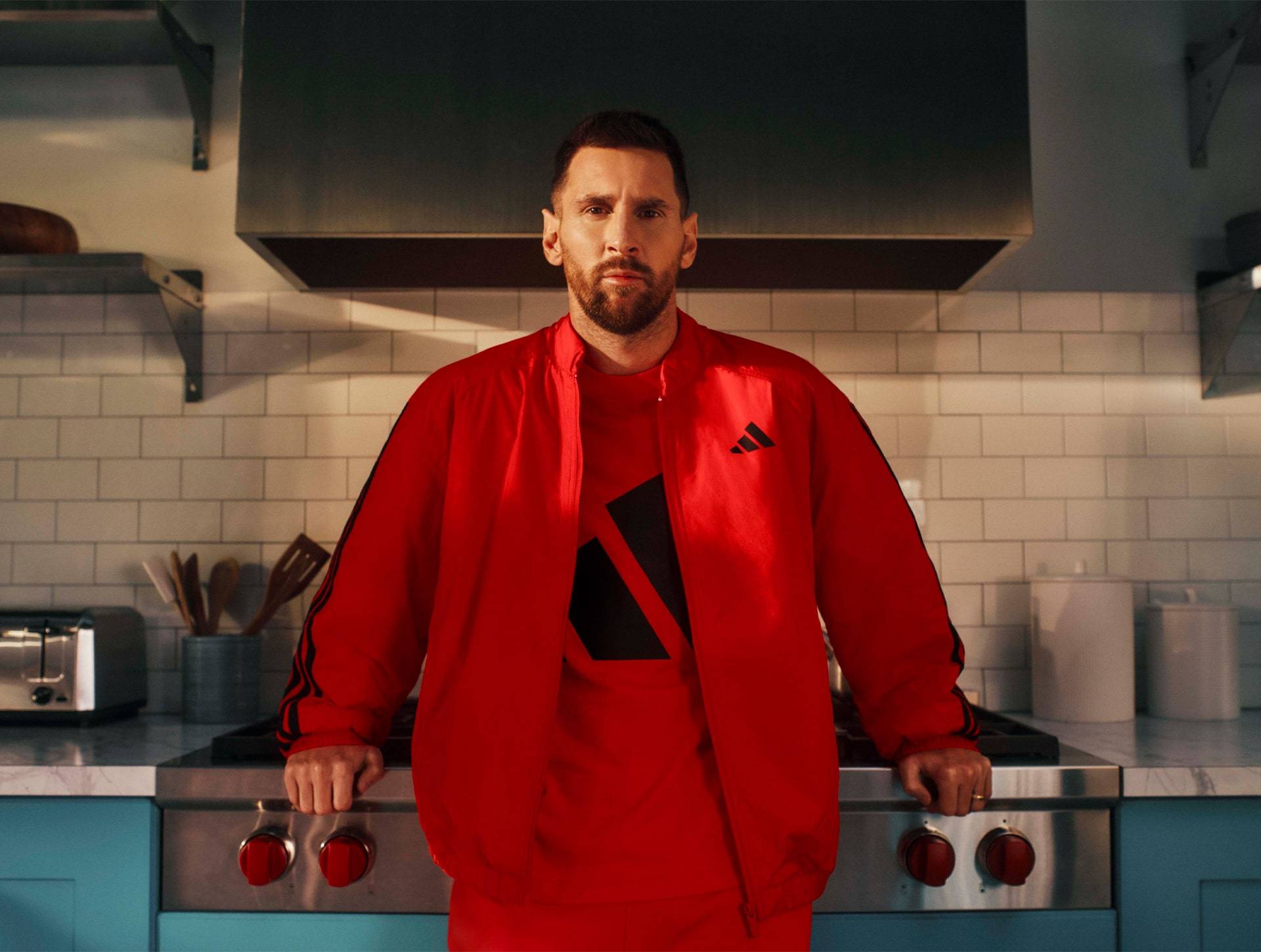 九游体育app官网-包含梅西妻子安东内拉推出个人品牌，时尚圈新宠的词条